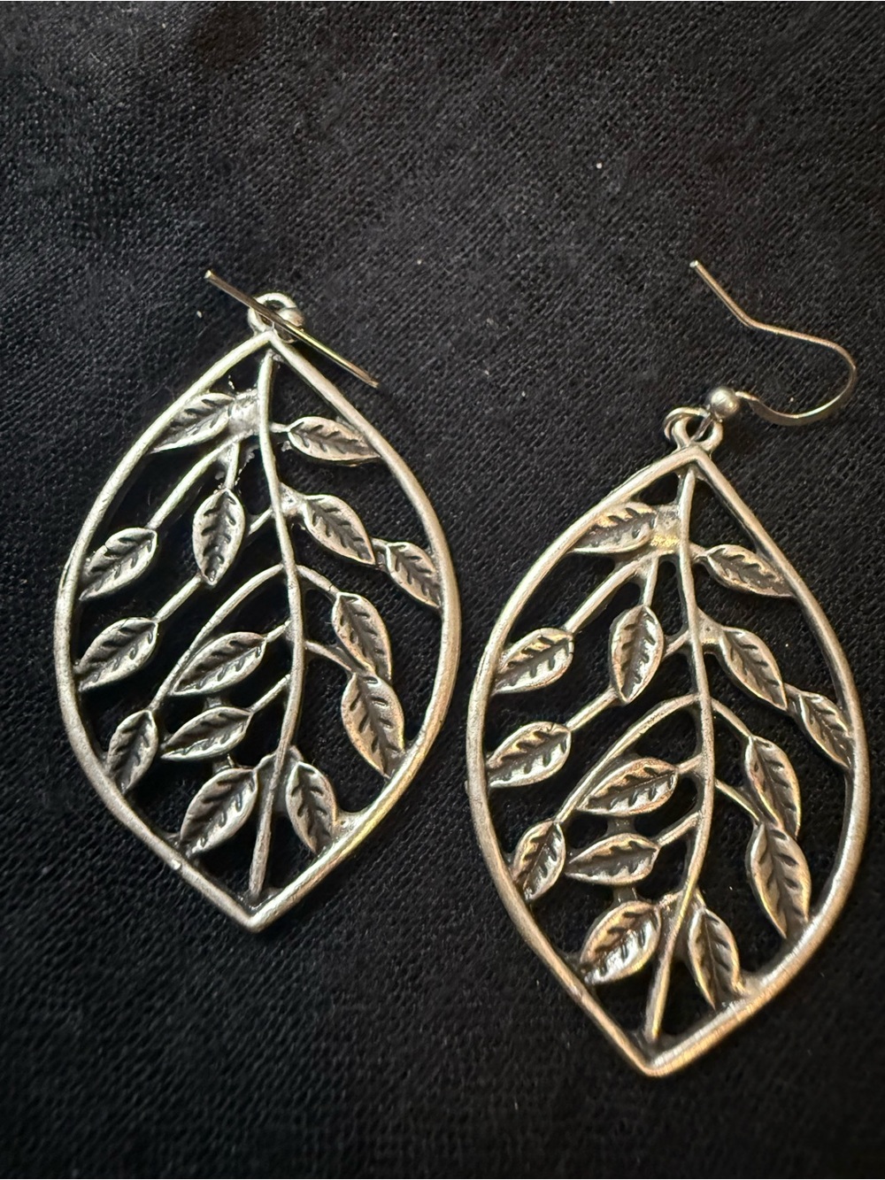 Silver Tone Openwork Leaf Dangle Earrings
